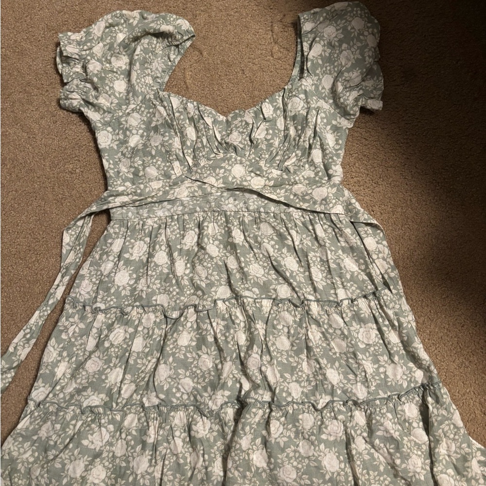 Alter’d State is Floral Puff Sleeve Dress